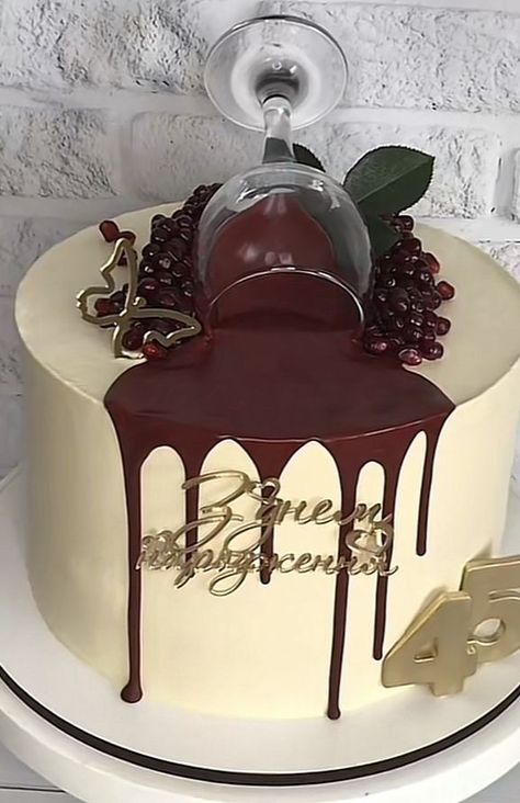 Female 40th Birthday Cake, Wine Cake Ideas, Wine Cake Designs, Wine Birthday Cake, Wine Theme Cakes, Wine Glass Cake, Wine Bottle Cake, Liquor Cake, Wine Cake