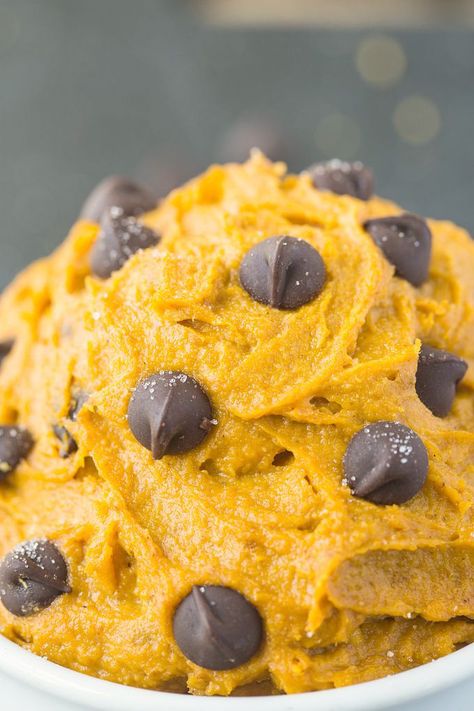 Healthy Pumpkin Cookie Dough for one (Paleo, Vegan, Gluten Free) Pumpkin Cookie Dough, Cookie Dough For One, Pumpkin Cookies Healthy, Vegan Pumpkin Cookies, Pumpkin Cookie, Edible Cookies, Edible Cookie Dough, Paleo Vegan, Healthy Pumpkin