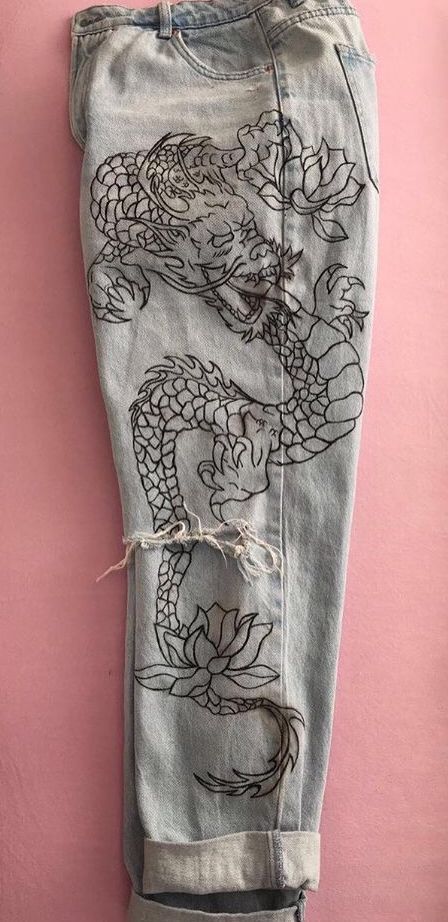 Customized pants Black Pants Design Paint, Customized Clothes Aesthetic, Dragon Jeans Paint, Custom Jean Designs, Dragon Painting On Jeans, Cargo Pants Painting, Art Pants Ideas, Art On Pants Ideas, Painting On Pants Aesthetic