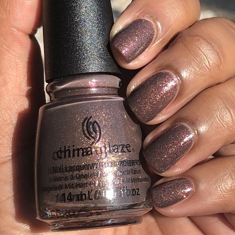 Chocolate Brown Sparkle Nails, Sparkly Taupe Nails, Bronze Sparkle Nails, Shimmery Brown Nails, Glitter Brown Nails, Taupe Nails With Glitter, Brown Sparkly Nails, Brown Shimmer Nails, Brown Sparkle Nails