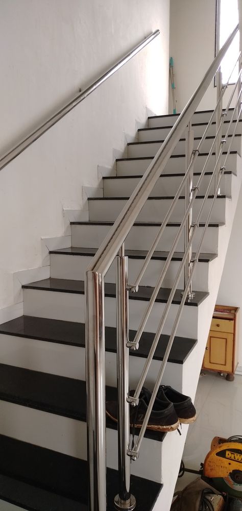 Steel Grill Design For Stairs, Staircase Railing Design Steel, Ss Railing Design, Ss Railing, Stainless Steel Stair Railing, Steel Stairs Design, Steel Grill Design, Balcony Glass Design, Steel Railing Design