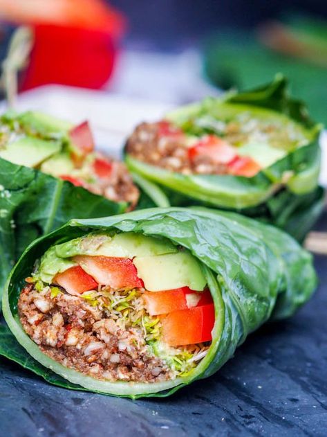 40 Healthy Plant-Based Lunch Ideas - Easy Plant-Based Lunch Recipes Collard Wraps, Healthy Wraps, Vegan Meal Plans, Healthy Detox, Raw Vegan Recipes, Keto Desserts, Vegan Lunch, Food Market, Vegan Diet