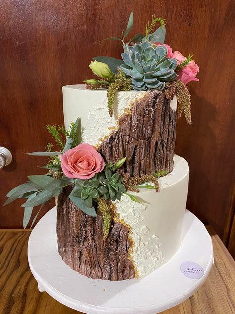 Forest Themed Cake, Forest Theme Wedding Cake, Forest Theme Cakes, Enchanted Forest Cake, Wedding Cake Forest, Fancy Wedding Cakes, Buttercream Decorating, Quinceanera Planning, Woodland Cake