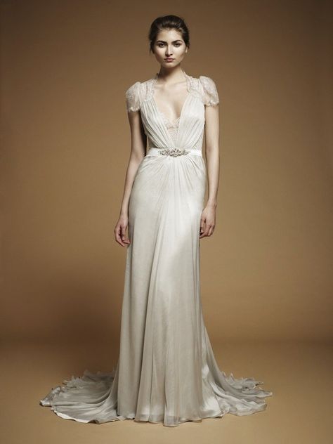 Wedding Dress Shopping: Dressing For Your Body Shape Vintage Wedding Dress 1940s, Art Deco Wedding Gown, Art Deco Gown, 40s Mode, 1940s Wedding Dress, Jenny Packham Wedding Dresses, Jenny Packham Bridal, Jenny Packham Dresses, 1940s Wedding