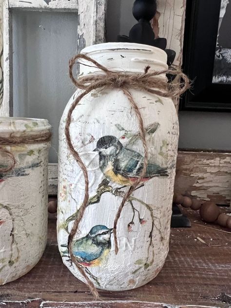 Mason Jar Vase, Crafts With Glass Jars, Decoupage Jars, Decoupage Decor, Mod Podge Crafts, Decoupage Glass, Vase Home Decor, Decoupage Diy, Jar Art