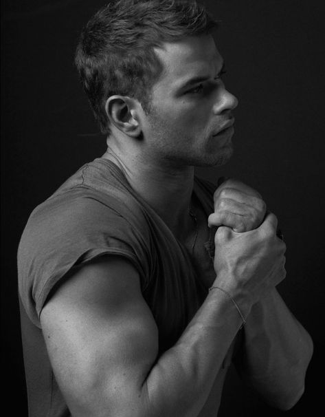 Bloodfever 2- Derric O'Bannion  Kellan Lutz Gq Australia, Kellan Lutz, As Roma, Male Form, The Twilight Saga, North Dakota, Man Crush, Celebrities Male, Favorite Celebrities