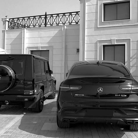 G Class Mercedes, Mercedes Gle, Dream Cars Mercedes, G63 Amg, Dream Cars Jeep, Car Goals, Mercedes Car, Street Racing Cars, Luxury Lifestyle Dreams