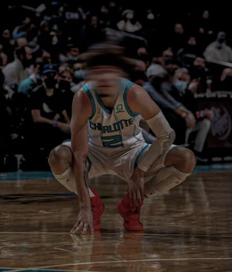 Blue Basketball Aesthetic Wallpaper, Goat Character, Basketball Things, Ybn Nahmir, Cool Basketball Wallpapers, Liangelo Ball, Nba Funny, Basketball Background, Basketball Moves