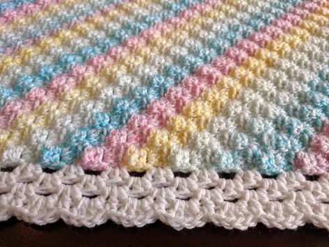 C2C Scalloped Border – Crochet Technique | Yawns And Yarn Crochet Edging And Borders, Crochet Edging Patterns Free, Edges Ideas, Blanket Borders, Border Crochet, Corner 2 Corner, Blanket Edging, Crochet Blanket Border, Crochet C2c Pattern