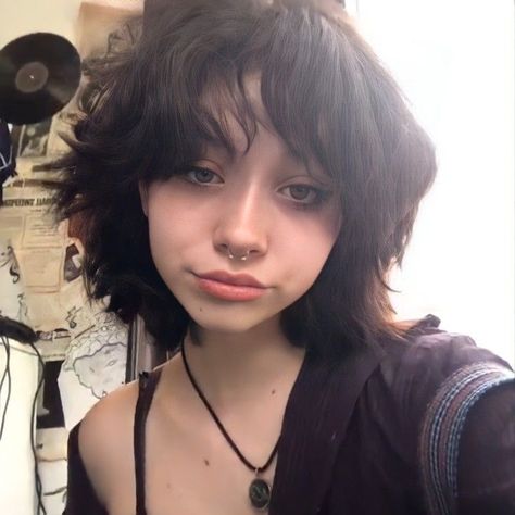 Short Grunge Hair, Hair Inspiration Short, Messy Short Hair, Healthier Hair, Fluffy Hair, Short Hair Haircuts, Cut My Hair, Curly Hair Cuts, Grunge Hair