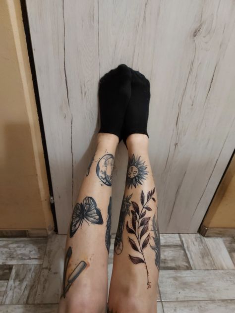 Sun Moon Leg Tattoo, Sun Tattoo On Leg, Sun Leg Tattoo, Sun And Moon Leg Tattoo, Sun Tattoo Leg, Moon Leg Tattoo, Tattoo Moon, Knee Tattoo, Leg Tattoo