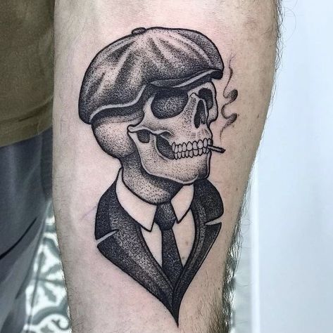 Peaky Blinders Tattoo, Artist Tattoo Ideas, Fusion Studio, Leo Zodiac Tattoos, Designer Tattoo, Think Tattoo, Skull Hand Tattoo, Small Chest Tattoos, Tattoo Ideas Unique