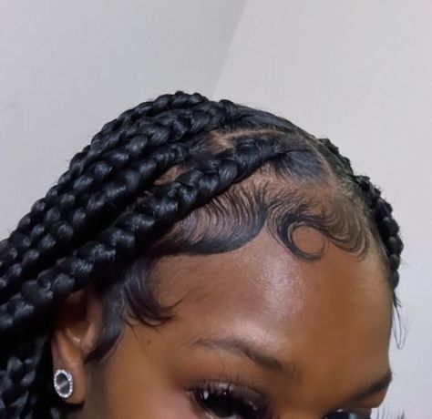 ☥. Edges Hair Braids, Different Edges Styles For Braids, Edges With Braids Hairstyles, Edges Braids For Black Women, Protective Styles Weave, Edge Styles With Braids, Edges On Box Braids, Braids With Baby Hair Edges, Pretty Edges With Braids