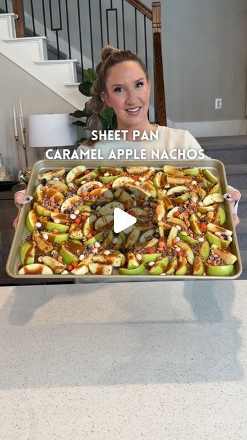 Kristin Miller | Creator | Dallas, TX | Sheet pan caramel apple nachos🍏Comment “treat” to get supplies to make this + my sweatshirt sent directly to your DMs! These are so good... | Instagram Sheet Pan Caramel Apples, Melting Caramel, Caramel Apple Nachos, Melted Caramel, Halloween Beetlejuice, Apple Nachos, Cozy Gathering, How To Melt Caramel, Watching Football