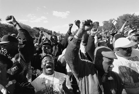 On Oct. 16, 1995, hundreds of thousands of Black men gathered on the Mall for a day of unity and atonement March Images, Million Man March, First Million, Black Presidents, Unknown Facts, Atonement, Rosa Parks, Black Lives Matter Movement, Powerful Images