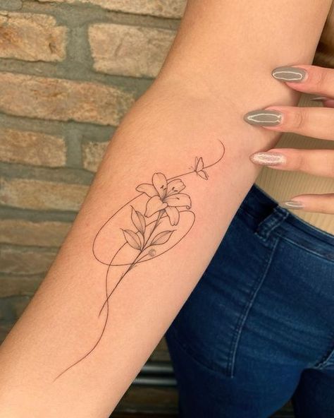 Tato Minimal, Petite Tattoos, Spine Tattoos For Women, Lily Tattoo, Small Hand Tattoos, Classy Tattoos, Discreet Tattoos, Dainty Tattoos, Girly Tattoos