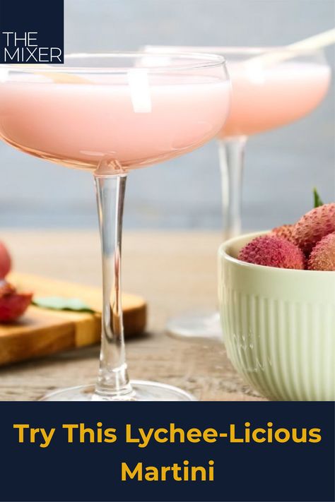 Pink Lychee Martini, Lychee Margarita Recipe, Fruity Rum Drinks, Lychee Cocktail, Pomegranate Martini, Pineapple Vodka, Lychee Martini, Peach Vodka, Martini Ingredients