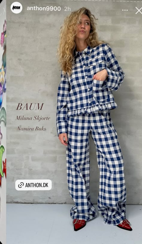 Pjs Women, Classy Loungewear, Mum Outfits, Maximalist Outfits, Doll Pajamas, Winter Pjs, Trip Fashion, Sewing Club, Pyjama Trend