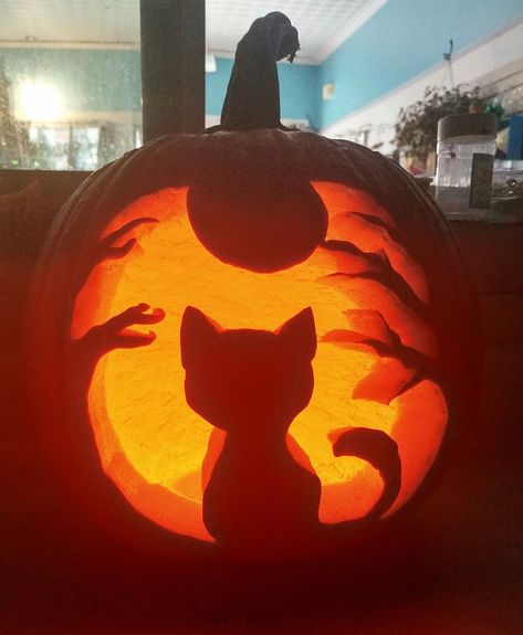 Cat Pumpkin Carving, Pumpkin Carved, Aesthetic Pumpkin, Painting Pumpkin, Pumpkin Carving Ideas, Carved Pumpkin, Cat Pumpkin, Carving Ideas, A Pumpkin