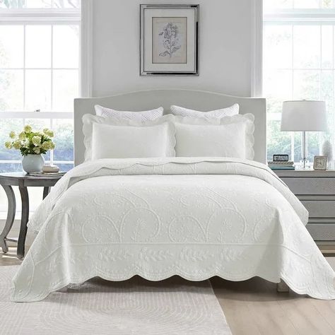 MarCielo 3-Piece Elegantly Embroidered 100% Cotton Oversized Quilt Bedspread Set TX - On Sale - Bed Bath & Beyond - 39105705 White Bedspreads, Oversized Quilt, Guest Bedroom Makeover, Cotton Quilt Set, White King, Coverlet Bedding, Lightweight Quilt, Bedspread Set, Quilted Bedspreads