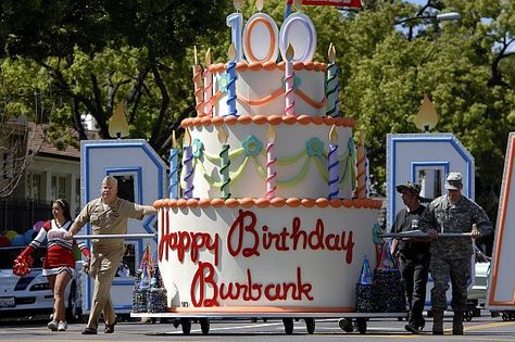 Text Features First Grade, Parade Float Ideas, Giant Birthday Cake, Carnival Floats, Big Birthday Cake, Homecoming Floats, Christmas Parade Floats, Giant Cake, Olive Avenue