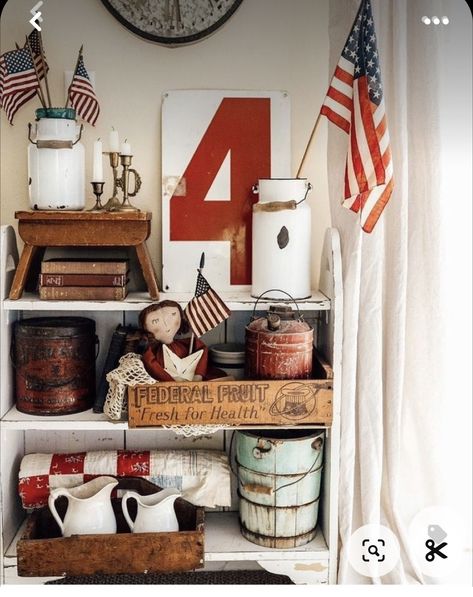 Vintage Rustic Decor, Antique Booth Displays, Americana Home, Vintage Booth, Hutch Decor, Primitive Americana, 4th July Crafts, 4th Of July Decor, Fourth Of July Decor