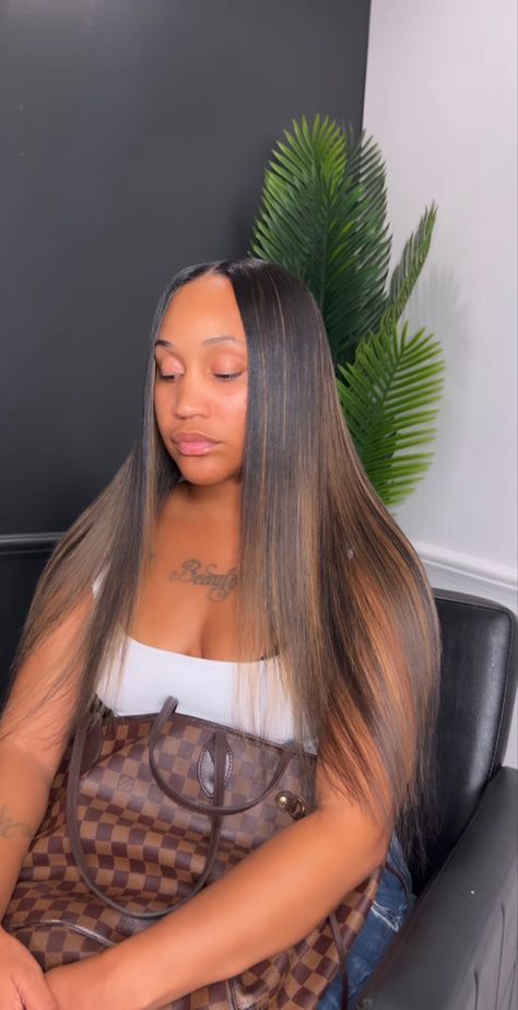 Leave Out With Highlights, Middle Part Sew In With Highlights, Middle Part With Highlights Black Women, Sew In With Brown Highlights, Leave Out With Color, Faux Highlights Sew In, Side Part With Highlights, Middle Part With Highlights, Highlight Sew In