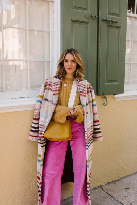 Preppy Work Outfits Women Winter, Boho Glam Style, Preppy Glam Outfit, Colourful Winter Fashion, Colorful Wardrobe Aesthetic, Colorful Preppy Outfits, Arty Aesthetic Outfits, Artist Style Outfit, Julia Berolzheimer Outfits