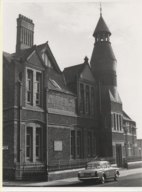 Walton-on-the-Hill Board School, Liverpool Liverpool Town, Liverpool History, Old Pics, Liverpool Home, Liverpool City, Liverpool England, Iconic Buildings, Big Tree, Old Photographs