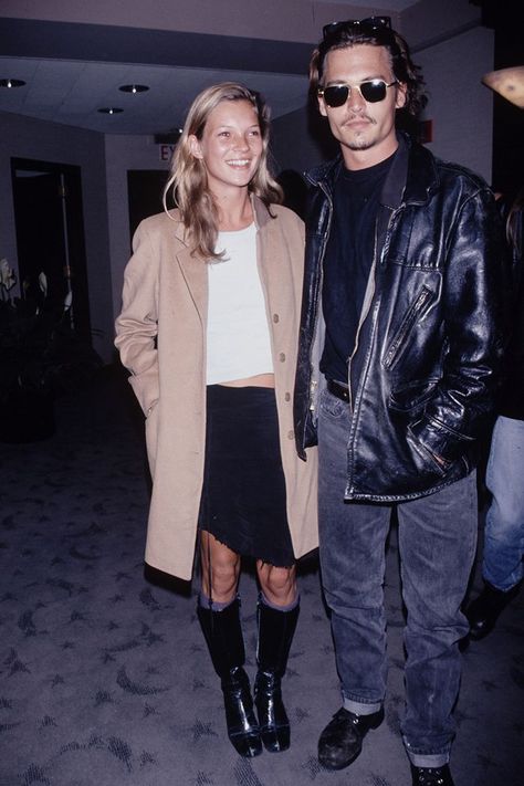 The Winter Shoes Wise Celebrities Wore in the '90s Style Doc Martens, Kate Moss Outfit, Kate Moss 90s, Kate Moss Style, 90s Outfit, Marmaris, The Perfect Guy, Outfit Trends, Vogue Fashion