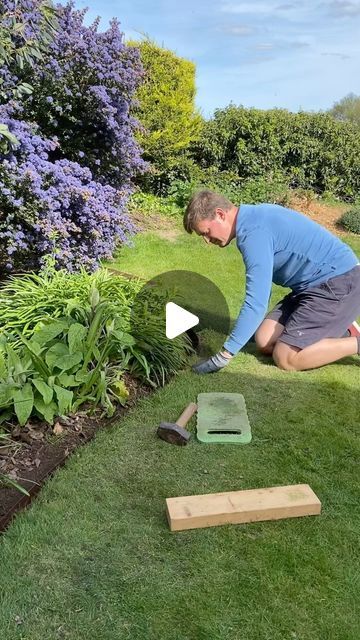 Tom Strowlger on Instagram: "Installing Everedge Lawn Edging 🌱  It’s so exciting to install Everedge Lawn Edging into and along bed and borders. Whether it’s small or big borders Everedge Lawn Edging gives the garden the wow factor 🤩🌱👍  10% off with my promo code 24TOM10, see below for further details on how to order 🤩👍  I love a formal border, an undisputed separation of the border from the grass 🌱👍  Give your lawn edge definition with this weather resistant, maintenance free, 1.6mm thick galvanised steel lawn edging, coated in a corrosion resistant brown paint, which research has revealed to be the most natural colour for the majority of applications.  Manufactured from almost 100% recycled material using British Steel.  Extremely flexible suitable for small and large projects. Lawn Borders Edging, Mowing Strip, Metal Lawn Edging, Garden Lawn Edging, Metal Landscape Edging, Steel Garden Edging, Grass Edging, Lawn Borders, Rubber Mulch