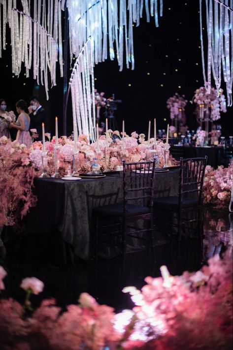 Pastel Pink And Black Wedding Theme, Black White And Pink Wedding Reception, Pink And Black Wedding Flowers, Light Pink And Black Wedding Theme, Black Pink Wedding Theme, Pink Gold Black Wedding, Pink Gothic Wedding, Pink And Black Quinceanera Theme, Blush Pink And Black Wedding Theme