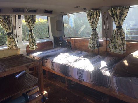 Gmc Safari Camper Conversion, Simple Van Conversion, Traveling Van, Mini Van Camper, Van Life Interior, Truck Conversion, Simple Apartment, Van Decor, House Bus