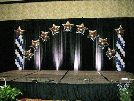 Stage decor ideas | Graduation backdrop, Graduation balloons ... Graduation Stage, Balloon Archway, Balloon Arch Diy, Graduation Images, Simple Stage Decorations, Graduation Backdrop, Graduation Balloons, Diy Event, Preschool Graduation