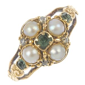 Emerald And Pearl Ring, 1800s Jewelry, Victorian Style Rings, Antique Gold Rings, Pearl Rings Vintage, Seed Pearl Ring, Forget Me Not Flower, Flower Rings, Old Rings