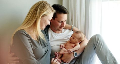 Your newborn baby: What to do in the first week home | BabyCenter Newborn Hiccups, Sleep Book, Newborn Needs, First Time Parents, Breastfed Baby, Baby Arrival, Love Problems, Baby Center, Baby Crying