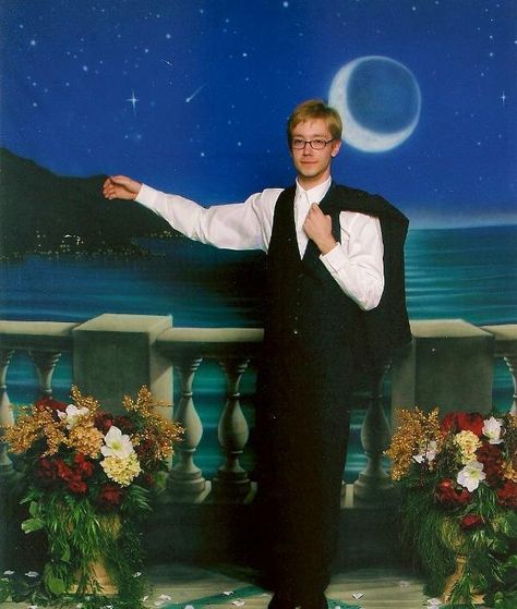 Funny Prom Pictures, Funny Prom, Prom Date, Vintage Prom, Prom Photos, Senior Prom, Prom Pictures, Infamous, You Funny