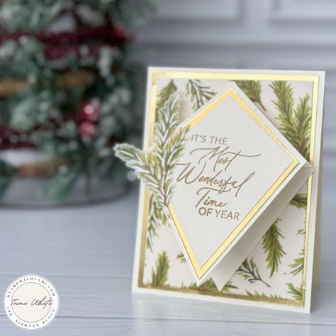 Dive into the festive spirit early with my Christmas this kite pop up fold. Explore the enchanting Season of Green & Gold Suite, perfect for all your holiday crafting needs. Handcrafted Christmas Cards, Gold Card, Flip Cards, Stampin Up Christmas Cards, Stampin Up Catalog, Stampin Up Christmas, Green Cards, Fancy Fold Cards, Card Tutorial