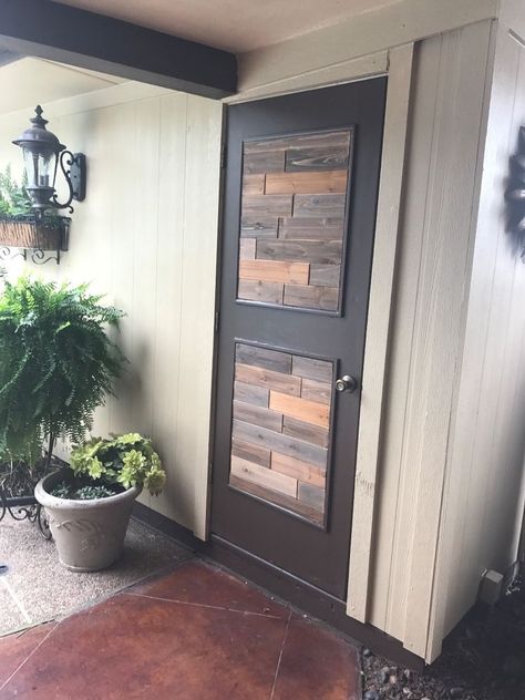 Buy cedar planks from Lowes ( $22). Stain 3-4 different colors and adhere with liquid nail. We caulked edges with caulk then painted door. Metal Front Door Makeover, Door Makeover Ideas, Interior Door Makeover, White Wooden Doors, Door Makeover Diy, Metal Front Door, Closet Door Makeover, Front Door Makeover, Glass Front Door