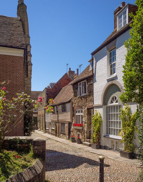 British Architecture, English Village, Street House, British Countryside, Old Farm Houses, Beautiful Streets, England And Scotland, England Uk, East Sussex