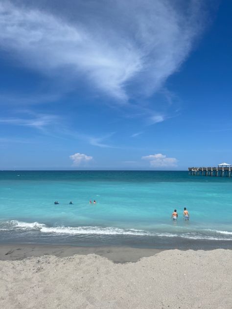 Gatorade blue waters of juno beach in Jupiter FL ❤️ Fl Beaches, Juno Beach, Jupiter Fl, Florida Beaches, Juno, Blue Water, Color Blue, Florida, Blue Color