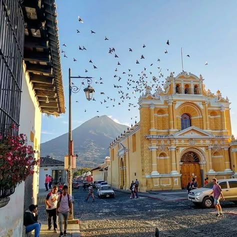 Backpack Central America, Vintage Latin America Aesthetic, Latin America Culture, Central America Aesthetic, Antigua Guatemala Aesthetic, Latin America Aesthetic, Guatemala Culture, Guatemala Aesthetic, El Salvador Travel