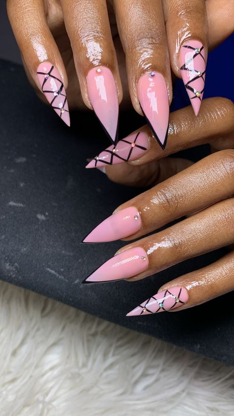 @kinahaesthetics Dark Pink And Light Pink Nails, Pink And Light Pink Nails, Pink Stilletos Nails, Pink And Black Stiletto Nails, Pink Stiletto Nails Designs, Pink Stilletos, Pink Stiletto Nails, Acrylic Nails Stiletto, Black Stiletto Nails