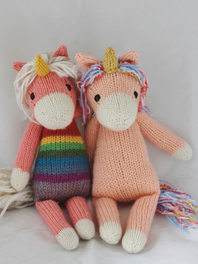 Making Plushies, Knit Unicorn, Unicorn Knitting Pattern, Easy Knit Baby Blanket, Annie's Crochet, Double Pointed Knitting Needles, Animal Knitting Patterns, Knitting Blogs, Unicorn Pattern