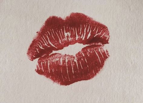 Danger Aesthetic, Kiss Stain, Stain Art, That Day, Stain, Kiss, On Twitter, Twitter, Red