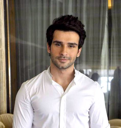 Girish Kumar Girish Kumar, Secretly Married, Acting Skills, Bollywood Movies, Tie The Knots, The Knot, Acting, Knot, Actors