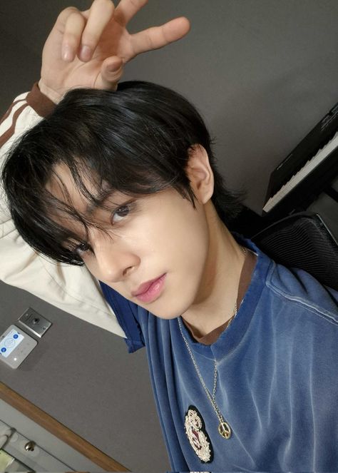 Jake Enhypen, The Boy Is Mine, Twitter Update, Rumi, Pin It, Cutie Patootie, K Pop Music, Boyfriend Pictures, Boyfriend Material