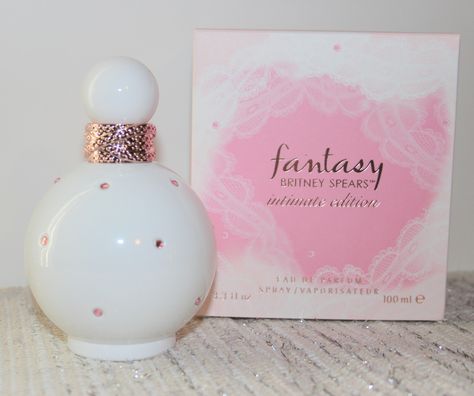 Spears Fantasy, Britney Spears Book, Britney Spears Perfume Collection, Perfume Pretty Barbie, Britney Spears Perfume, Britney Spears Fantasy Perfume, Fantasy Perfume, Everytime Britney Spears, Britney Spears Fantasy