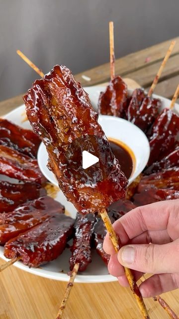 Bbq Pig, Pork Belly Recipes, Pork Bacon, Easy Chicken Thigh Recipes, Skewer Recipes, Dinner Recipes For Family, Mexican Food Recipes Easy, Healthy Dinner Recipes Chicken, On A Stick