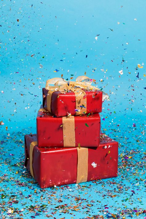 Red Christmas gifts decorated with a ribbon and confetti | premium image by rawpixel.com / Jira Seasons Greetings Typography, Ballon Birthday, Balloons Background, Photos For Business, Happy Frames, Merry Christmas Typography, Floating Balloons, Blowing Up Balloons, Twins Baby Shower Invitations